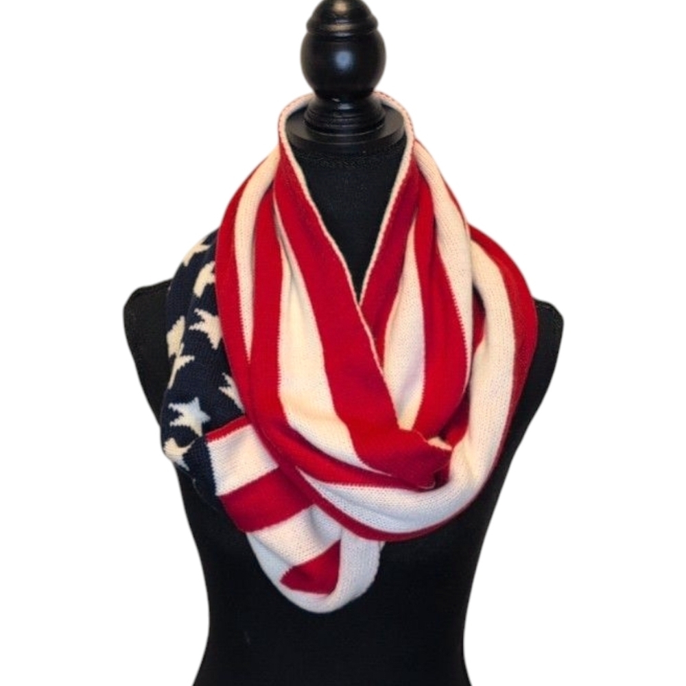 Retro American Flag Knitted Infinity Scarf Red Cream Blue